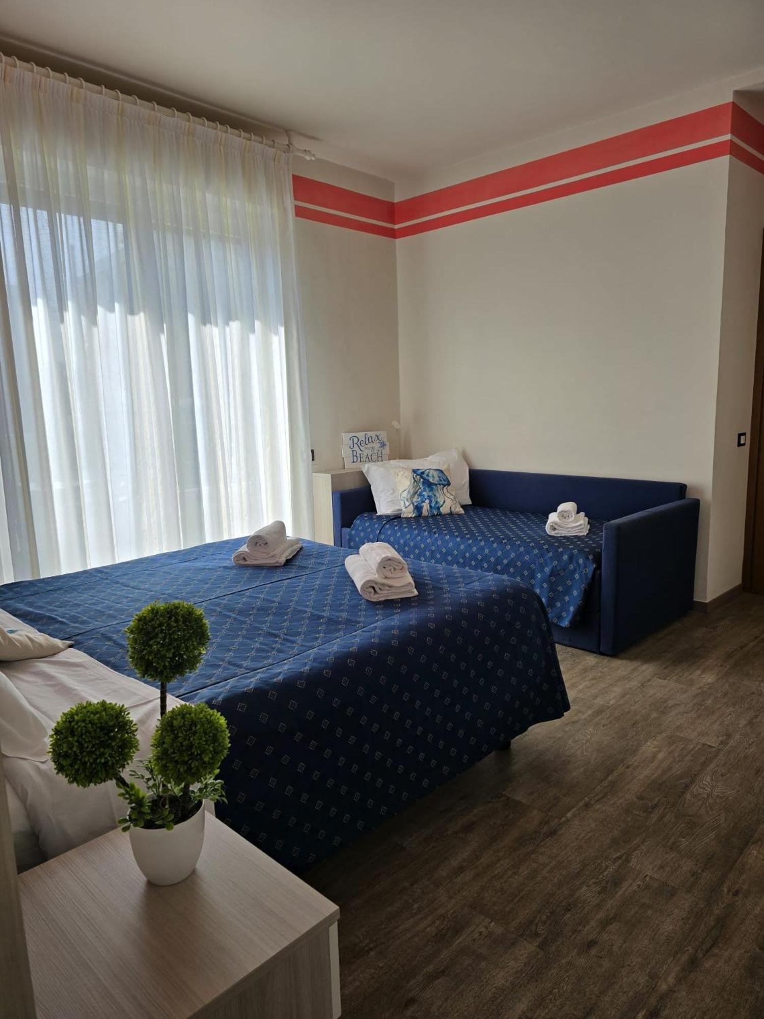 Hotel Orchidea Линьяно-Саббьядоро Экстерьер фото