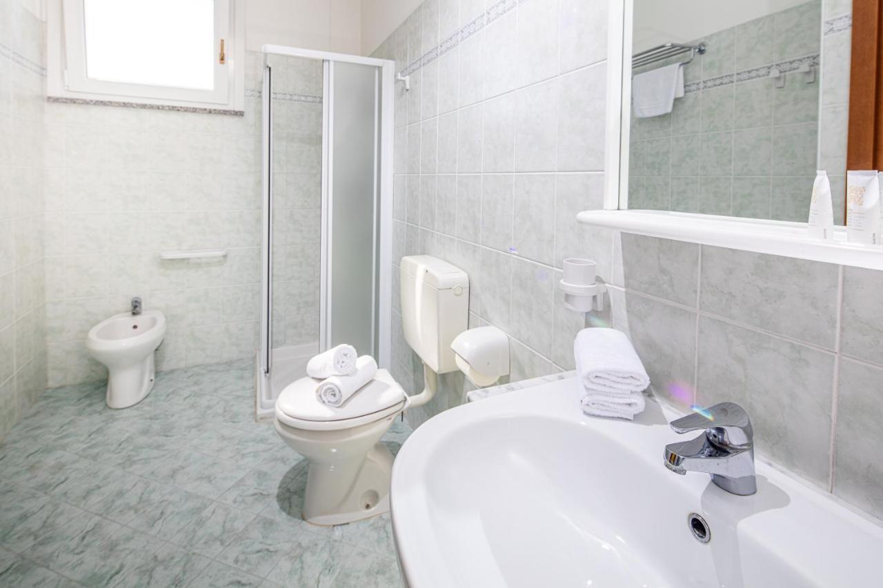 Hotel Orchidea Линьяно-Саббьядоро Экстерьер фото